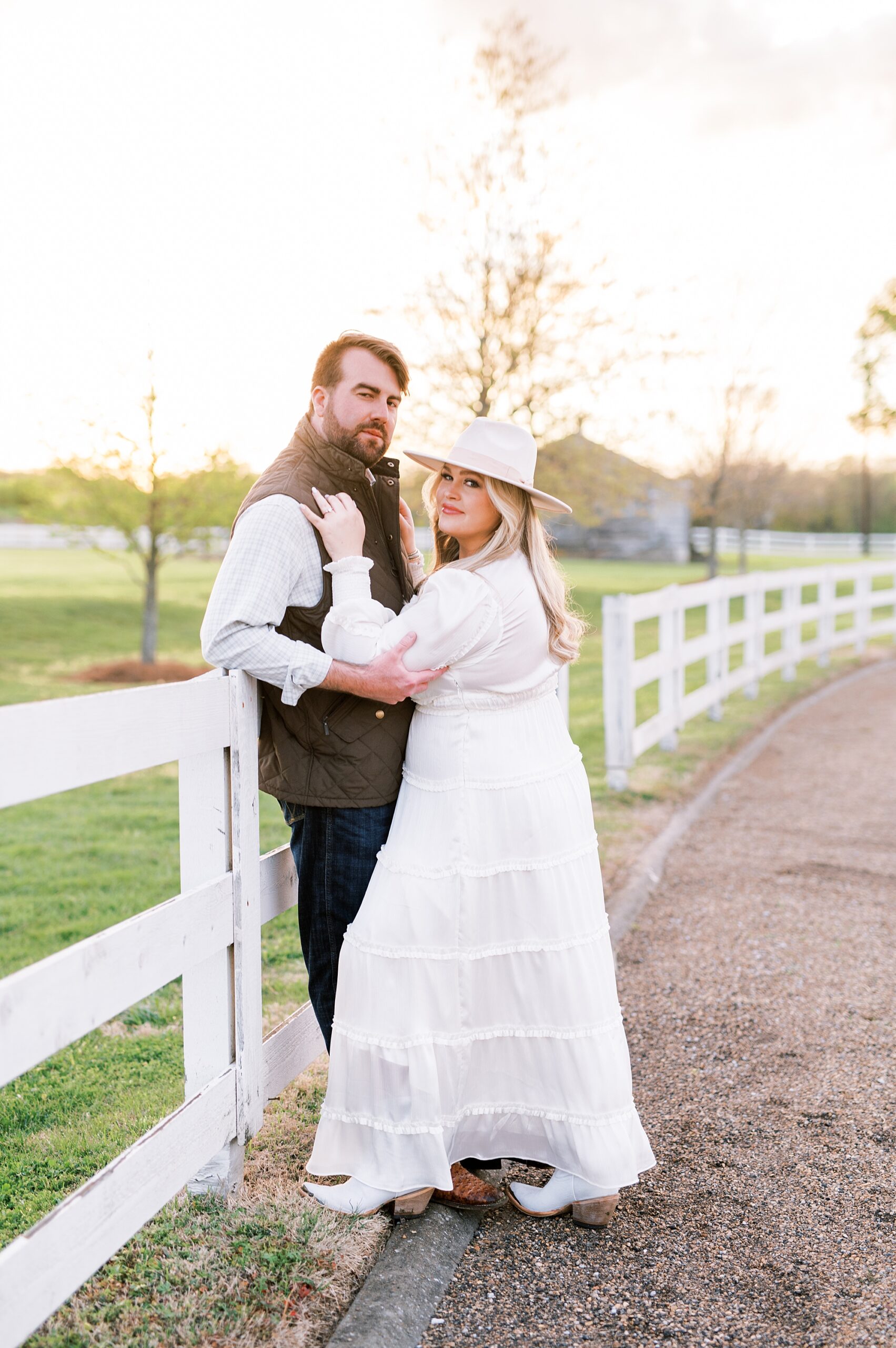 romantic sunset portaits from intimate downtown Franklin session