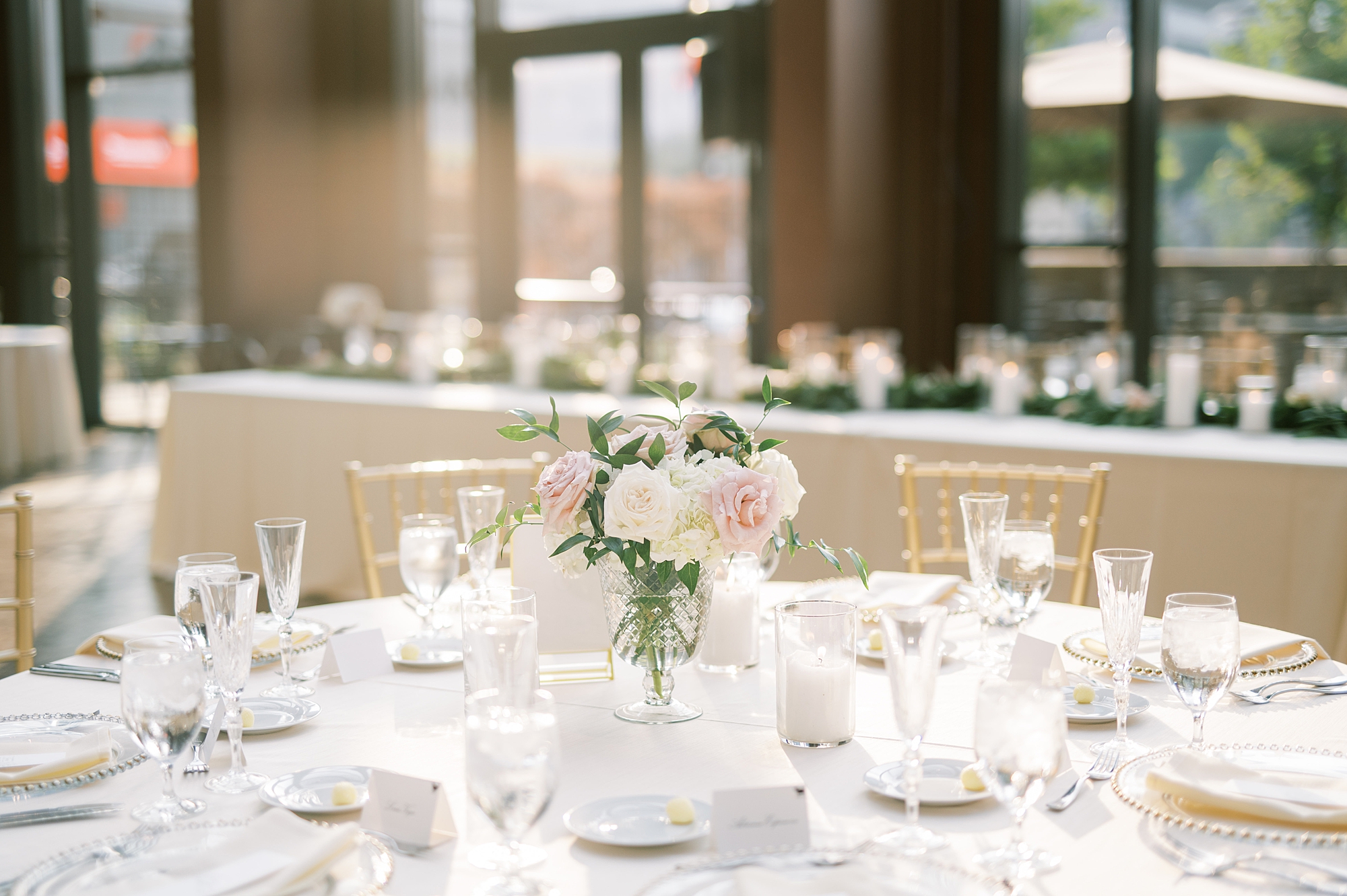 Elegant Nashville Wedding at The Country Music Hall of Fame