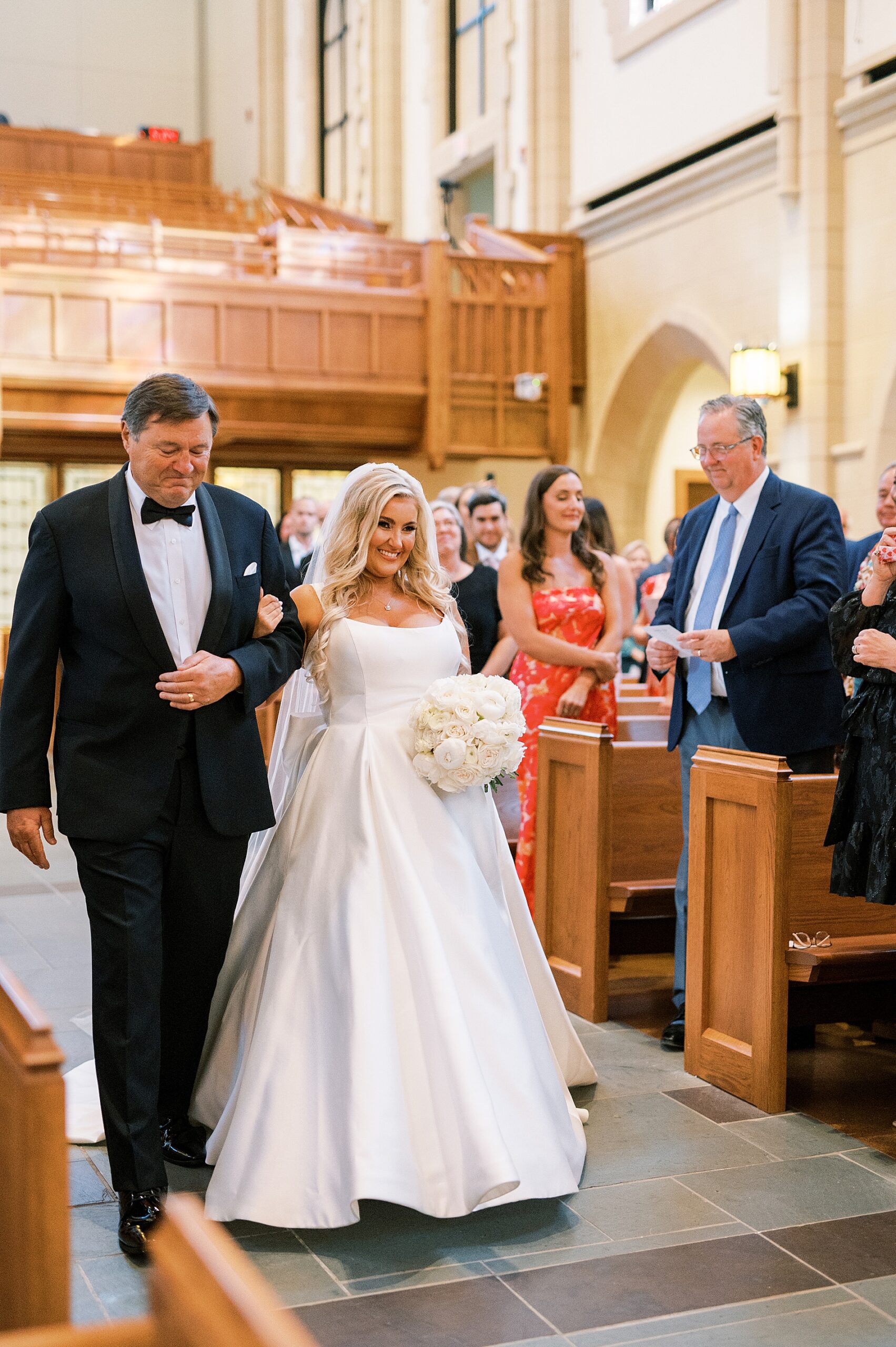 father walks daughter down the aisle 