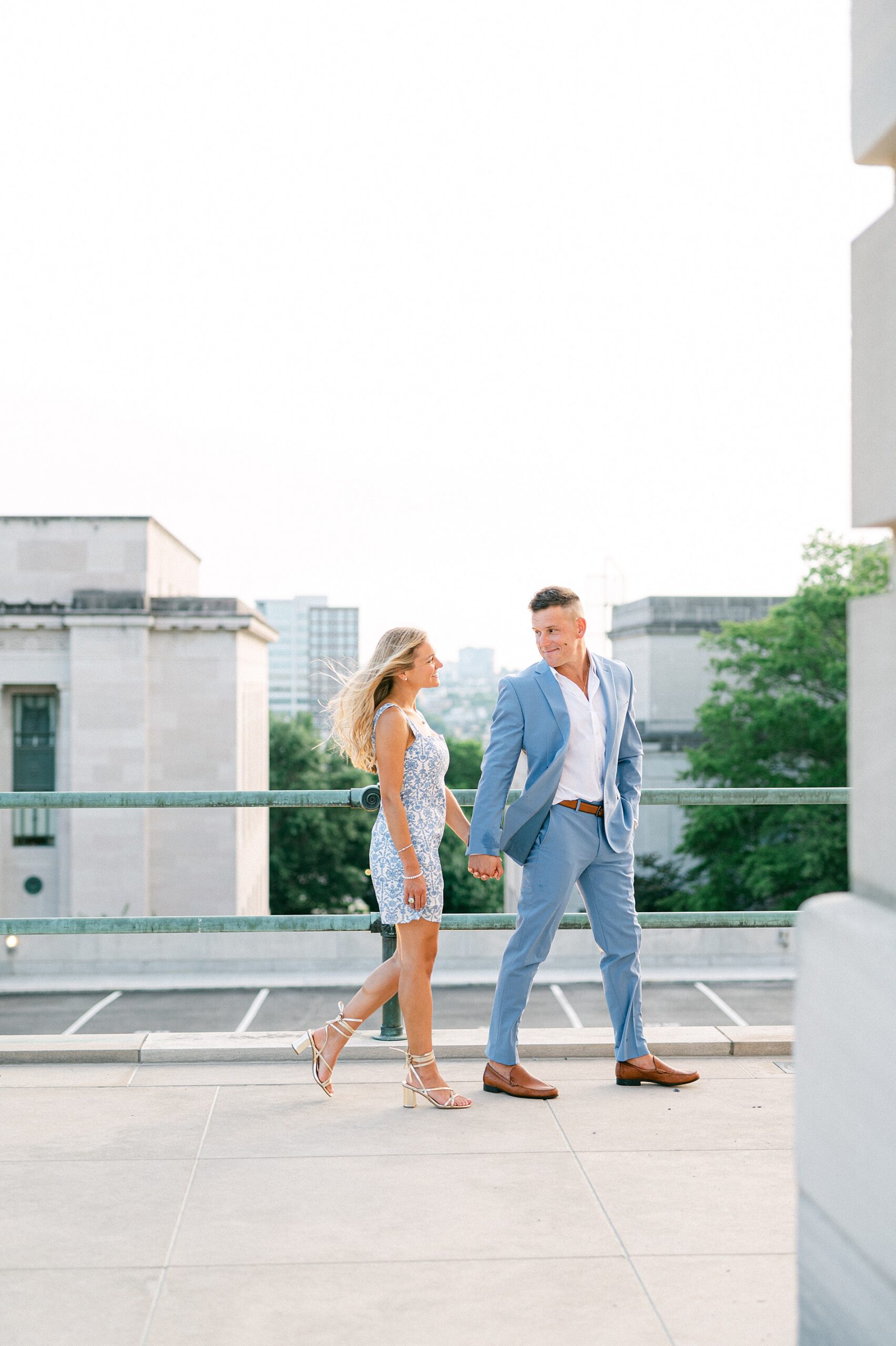 Summer Engagement Outfit Tips for Nashville engagement sessions 