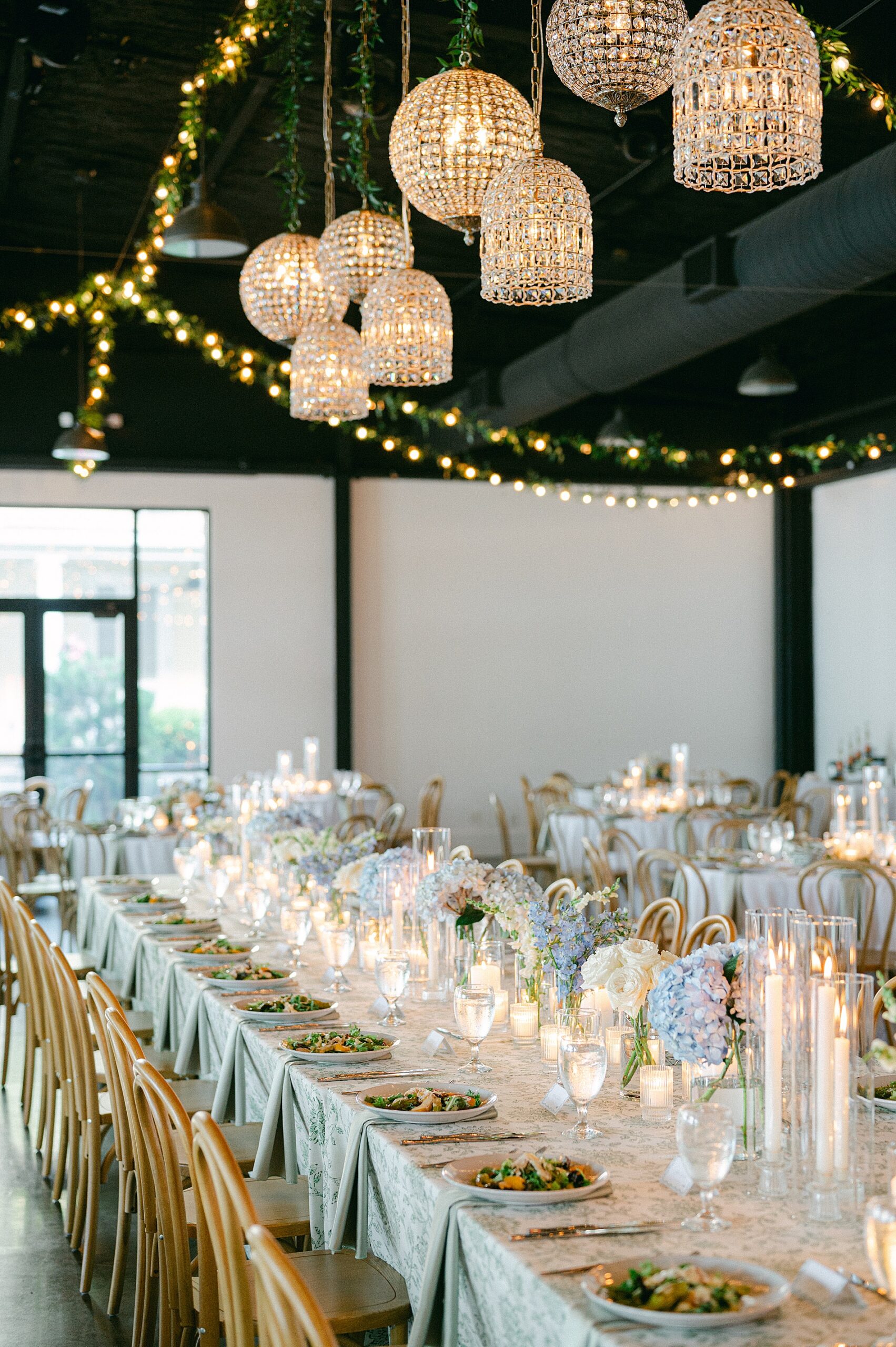 Elegant Nashville wedding reception at Cherokee Dock